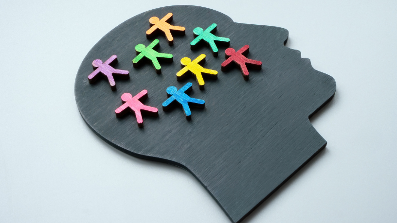 Novas estratégias de trabalho para TDAH ganham força com a visão humanizada de Alexandre Costa Pedrosa sobre produtividade neurodiversa.