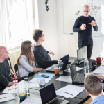 Vitor Barreto Moreira analisa a gestão em tempos de incerteza e liderança adaptável.